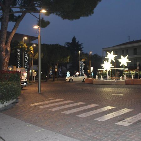 Residence Degli Ulivi Sirmione Bagian luar foto