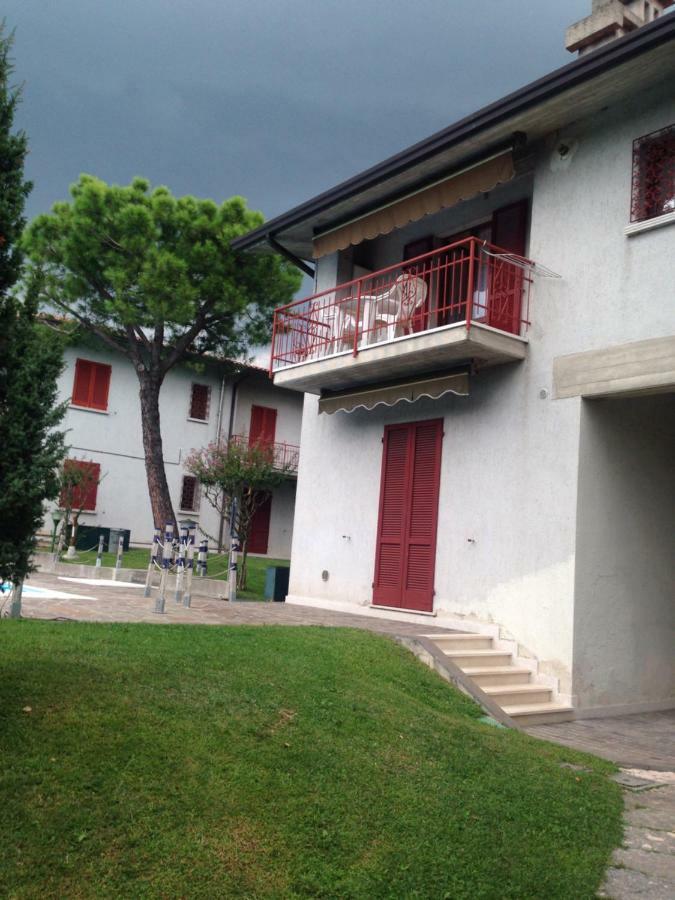 Residence Degli Ulivi Sirmione Bagian luar foto